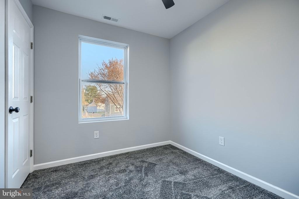 9 Avenal Road - Photo 10