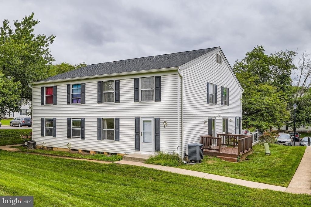 31 Ewing Drive - Photo 0