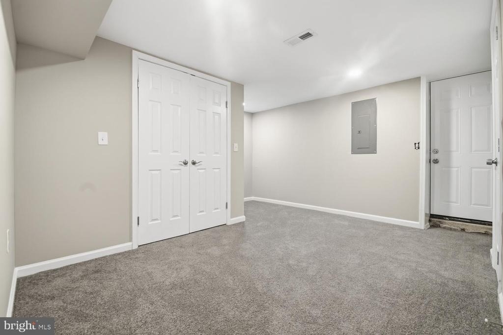 2531 Loyola Northway - Photo 22