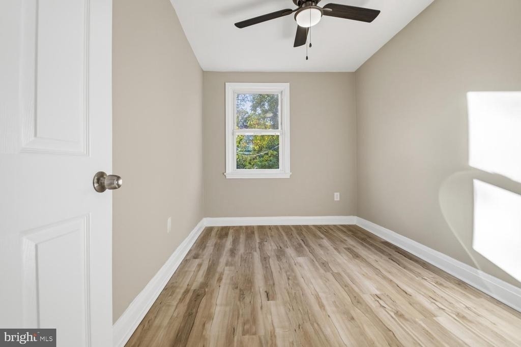 2531 Loyola Northway - Photo 16