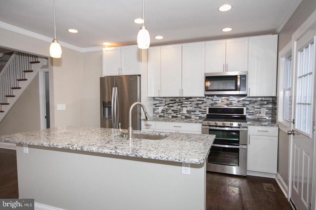 4814 Coleherne Road - Photo 4