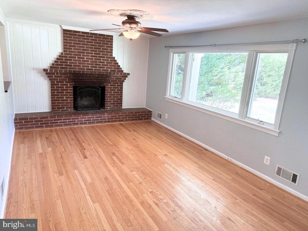 90 Avondale Circle - Photo 4