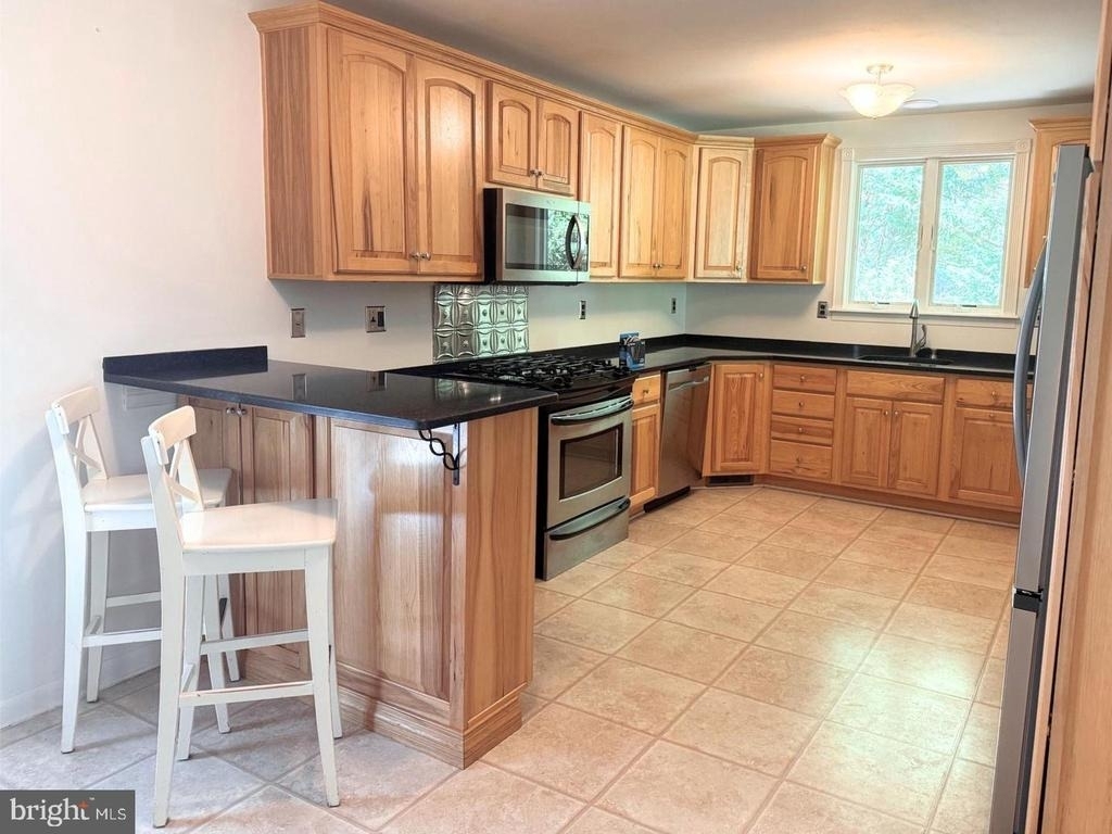 90 Avondale Circle - Photo 5