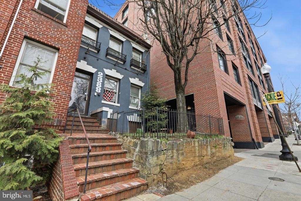 2388 Champlain Street Nw - Photo 1