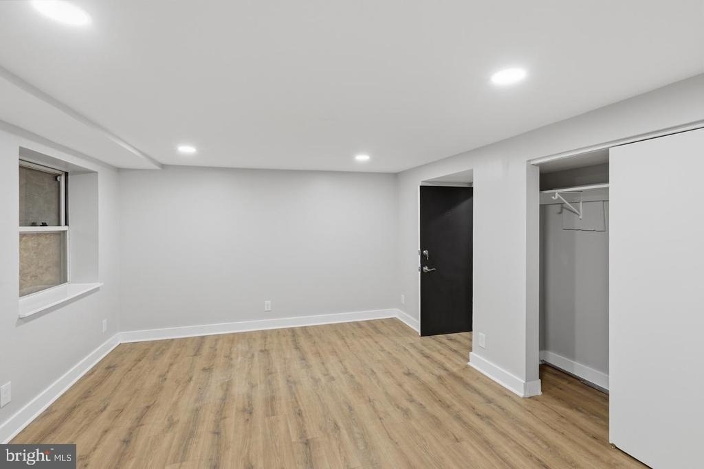 2388 Champlain Street Nw - Photo 12