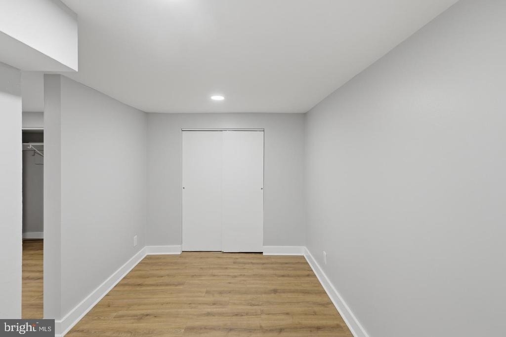 2388 Champlain Street Nw - Photo 8