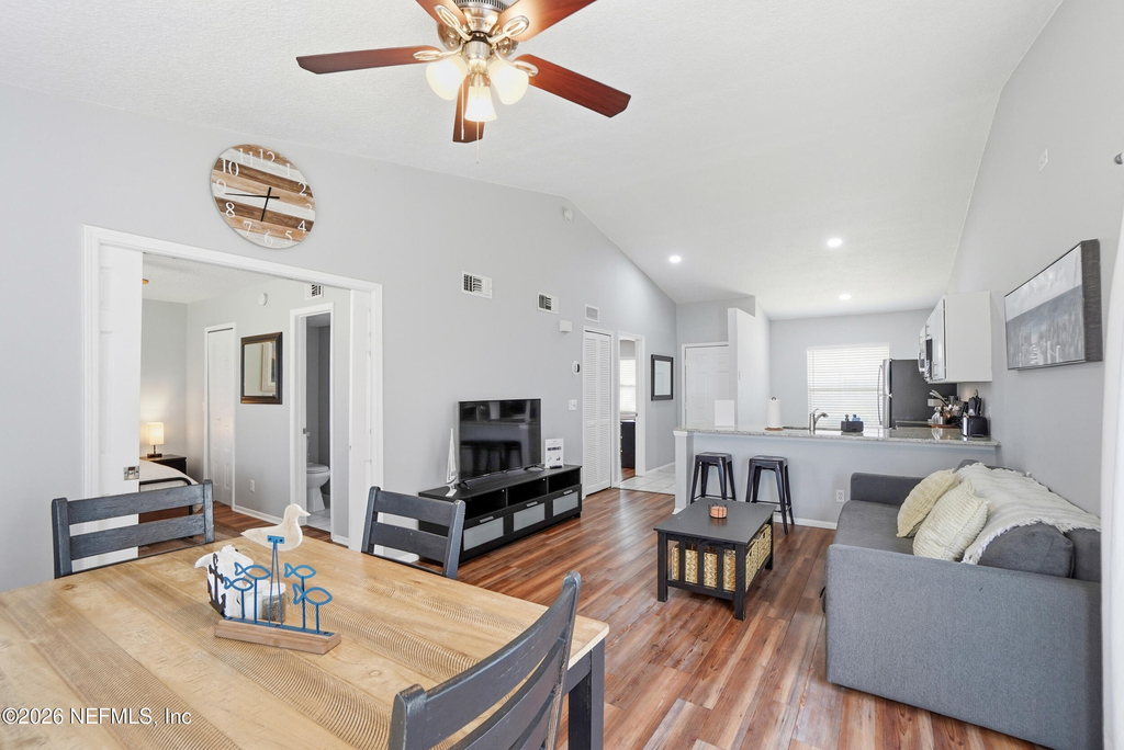 3419 Islander Way - Photo 10