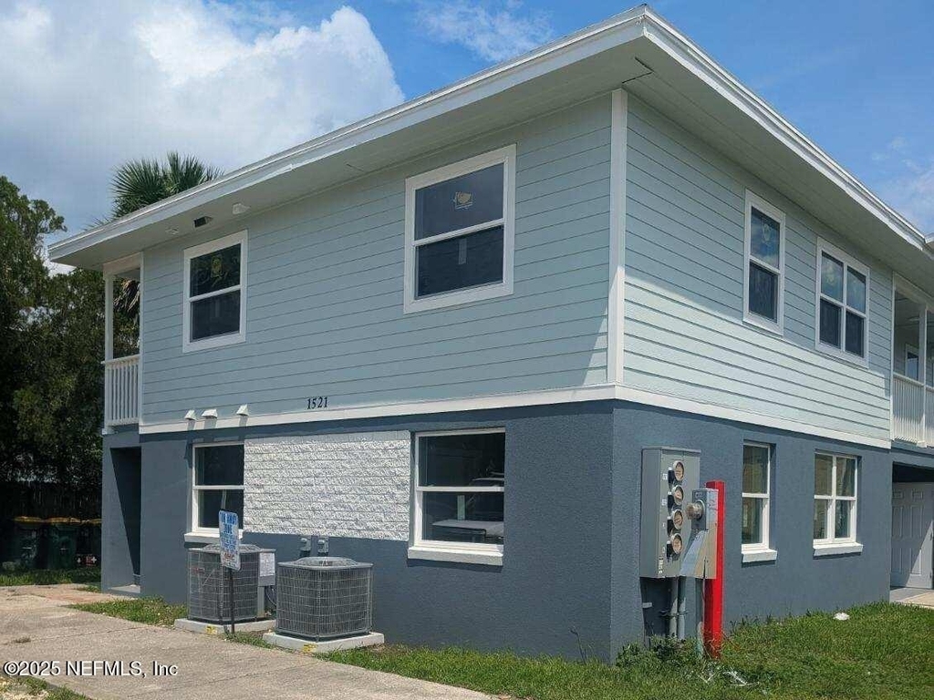 1521 4th Street N - Photo 0