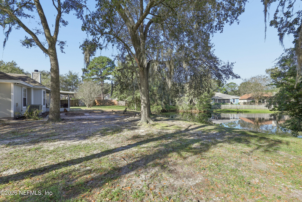 7827 Enderby Court - Photo 33