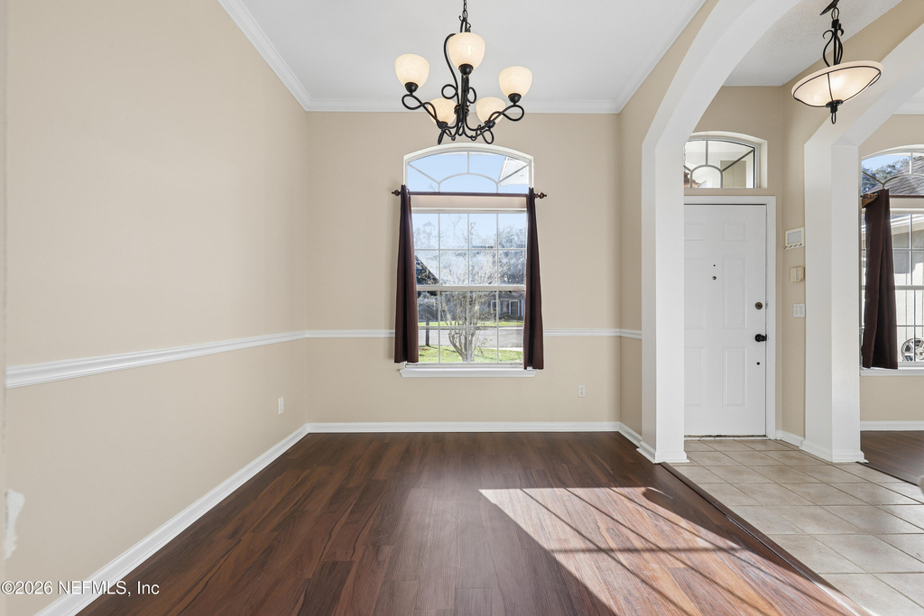 7827 Enderby Court - Photo 8