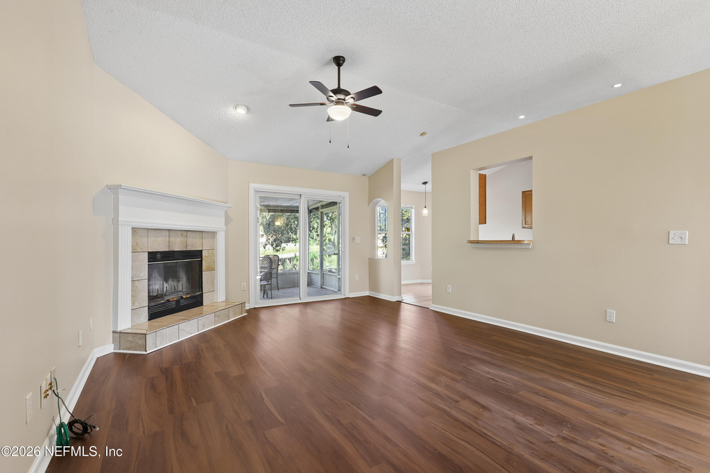 7827 Enderby Court - Photo 11