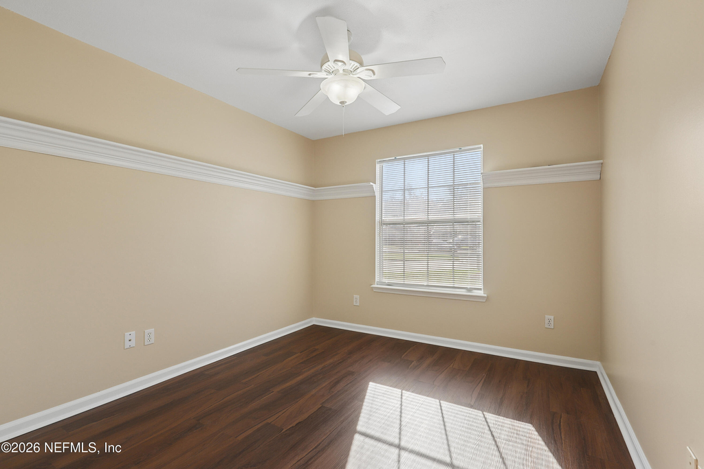 7827 Enderby Court - Photo 17