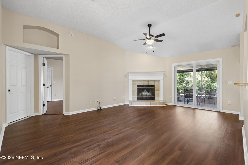 7827 Enderby Court - Photo 10