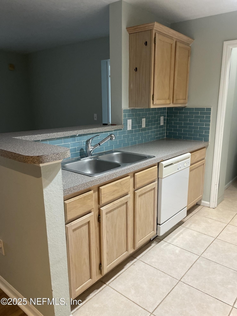 7701 Timberlin Park Boulevard - Photo 10