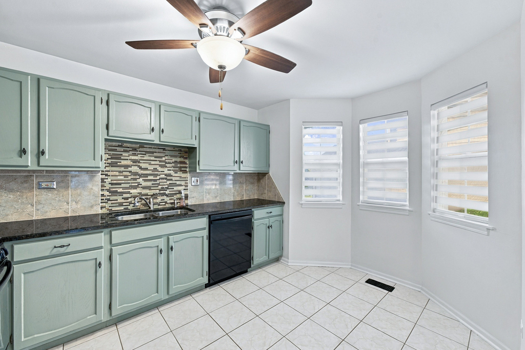 107 Winchester Drive - Photo 6