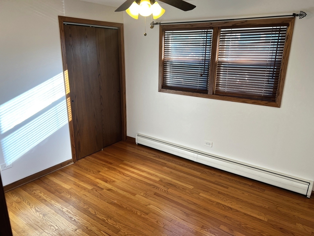 6534 W 79th Street - Photo 6