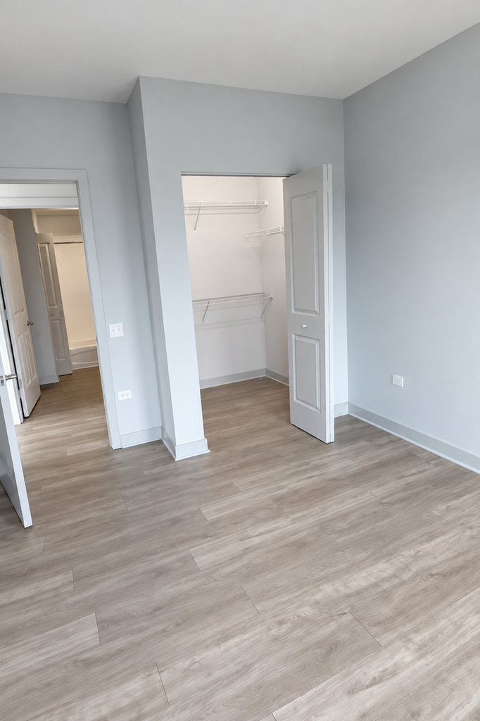 1025 W Addison Street - Photo 7