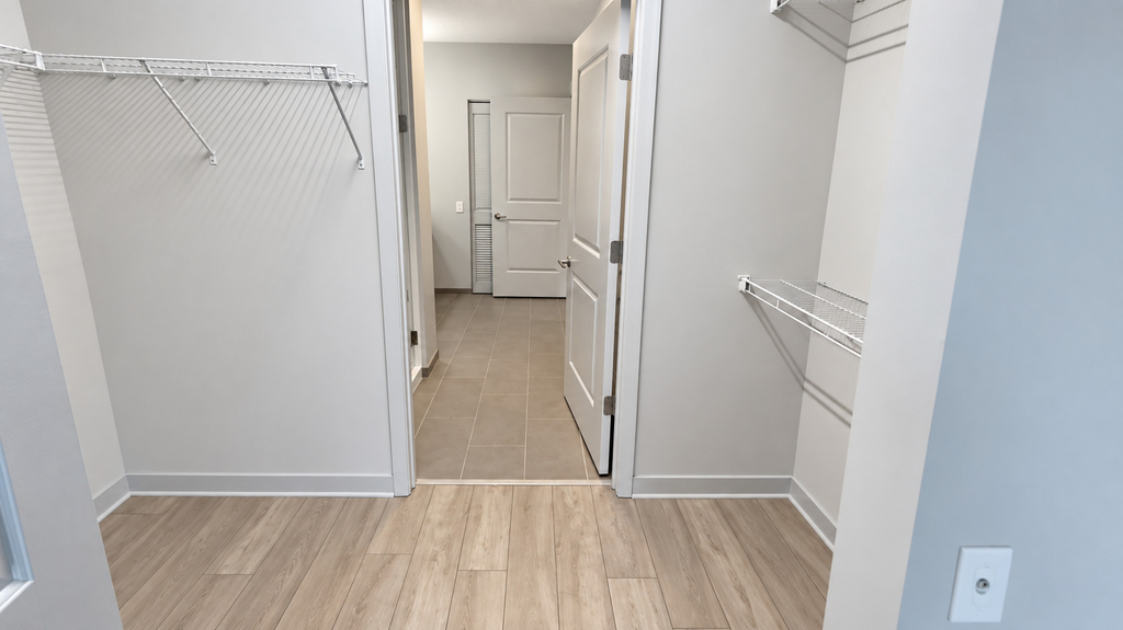 1025 W Addison Street - Photo 5