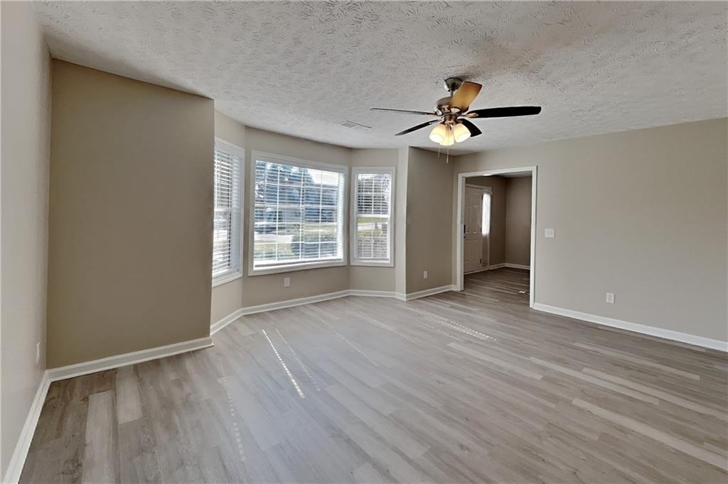 496 Highpoint Crossing - Photo 3