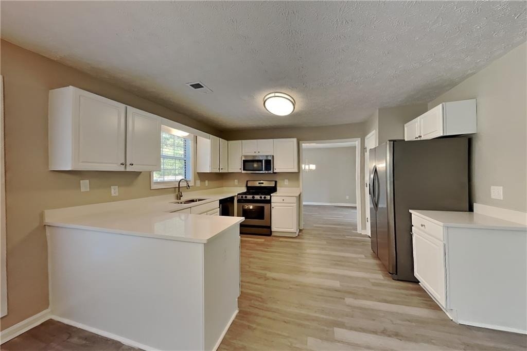 496 Highpoint Crossing - Photo 5