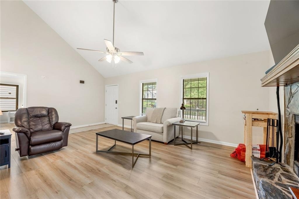 1798 Trophy Drive - Photo 5