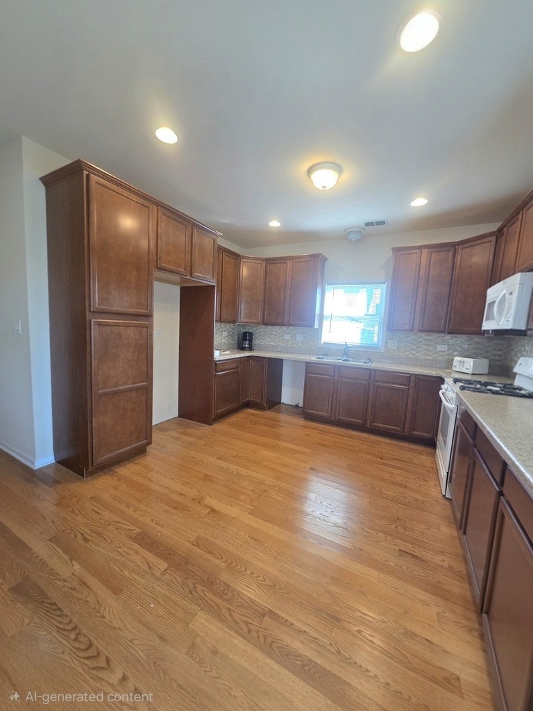 563 W 43rd Place - Photo 3