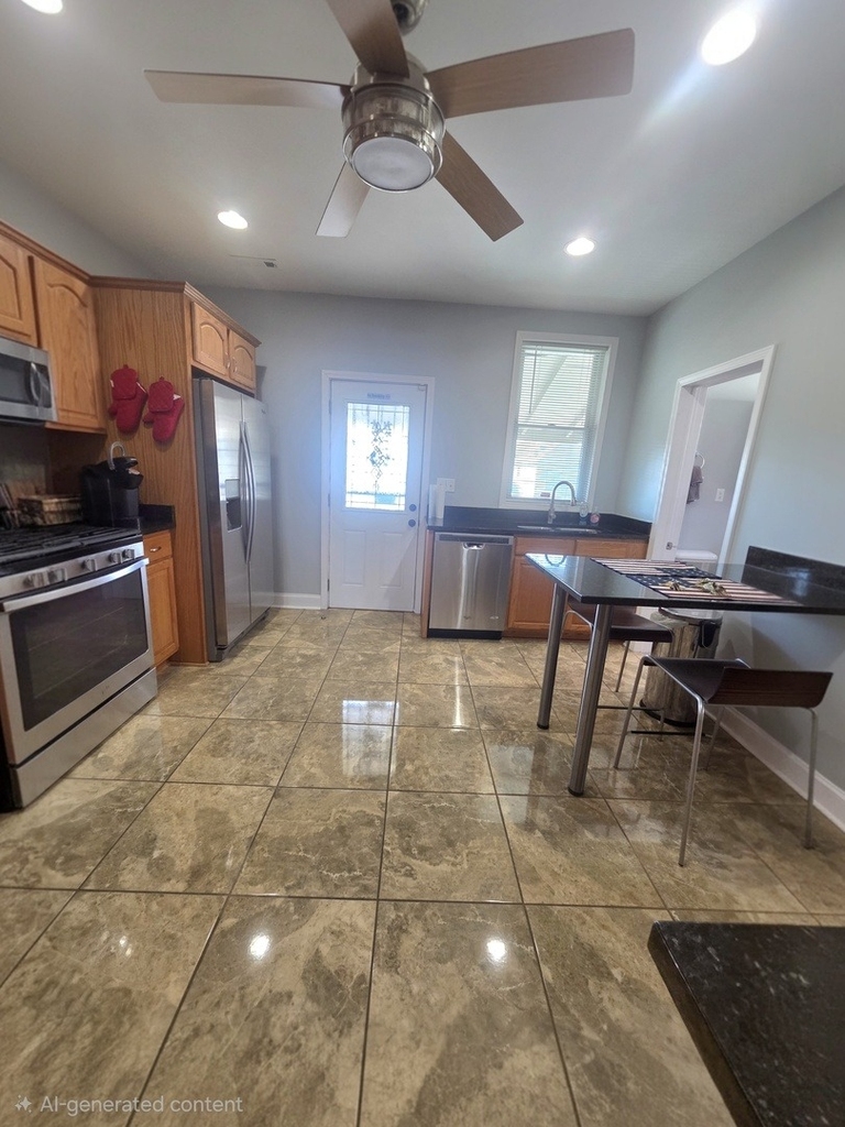 559 W 43rd Place - Photo 5