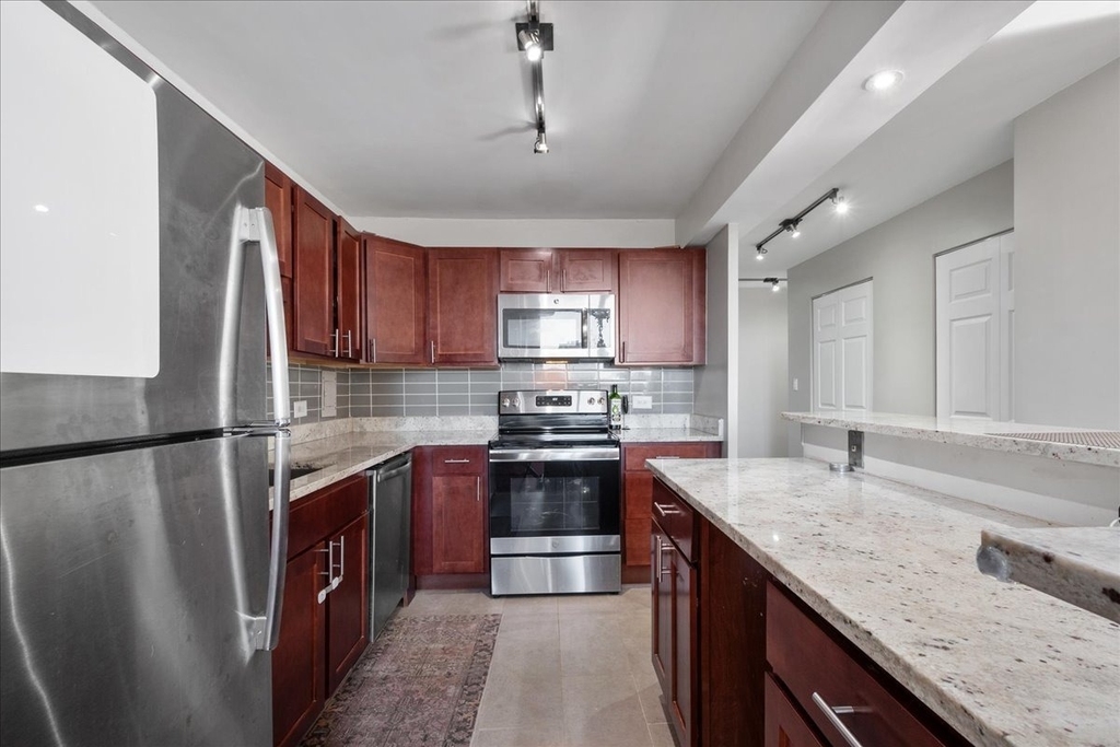 5701 N Sheridan Road - Photo 5