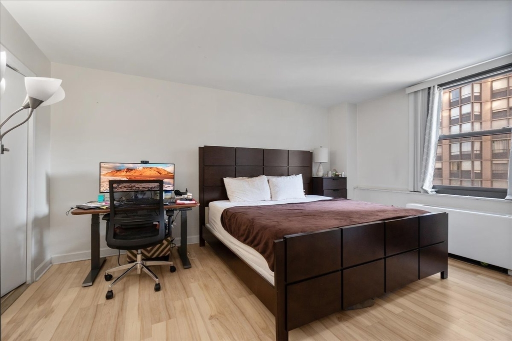 5701 N Sheridan Road - Photo 6