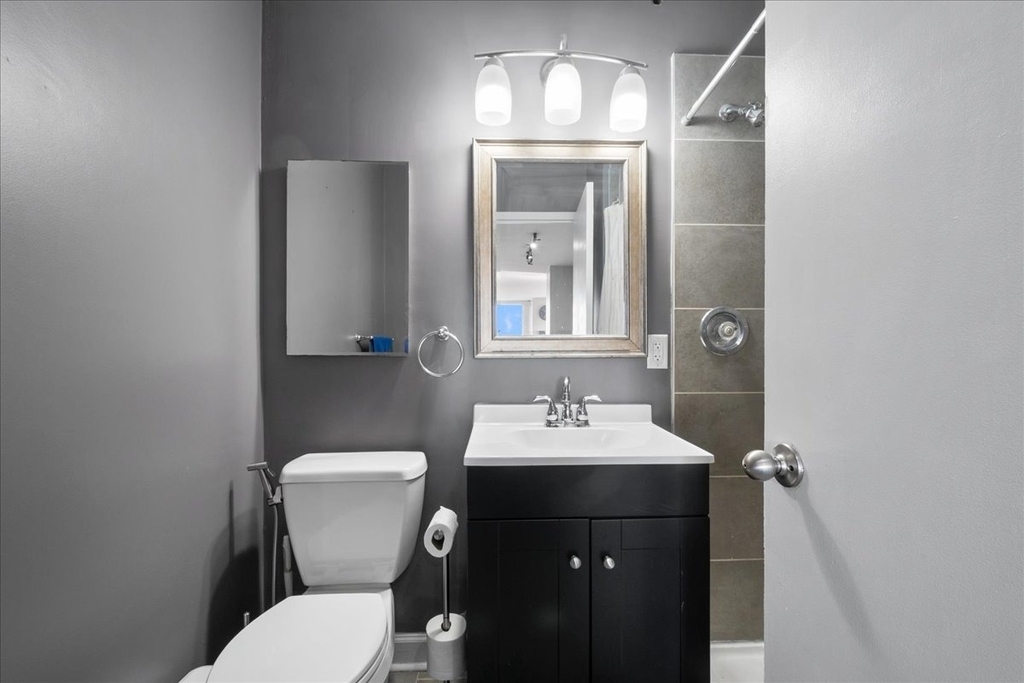 5701 N Sheridan Road - Photo 9