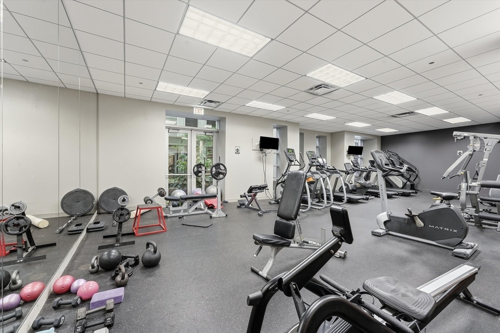 700 N Larrabee Street - Photo 15