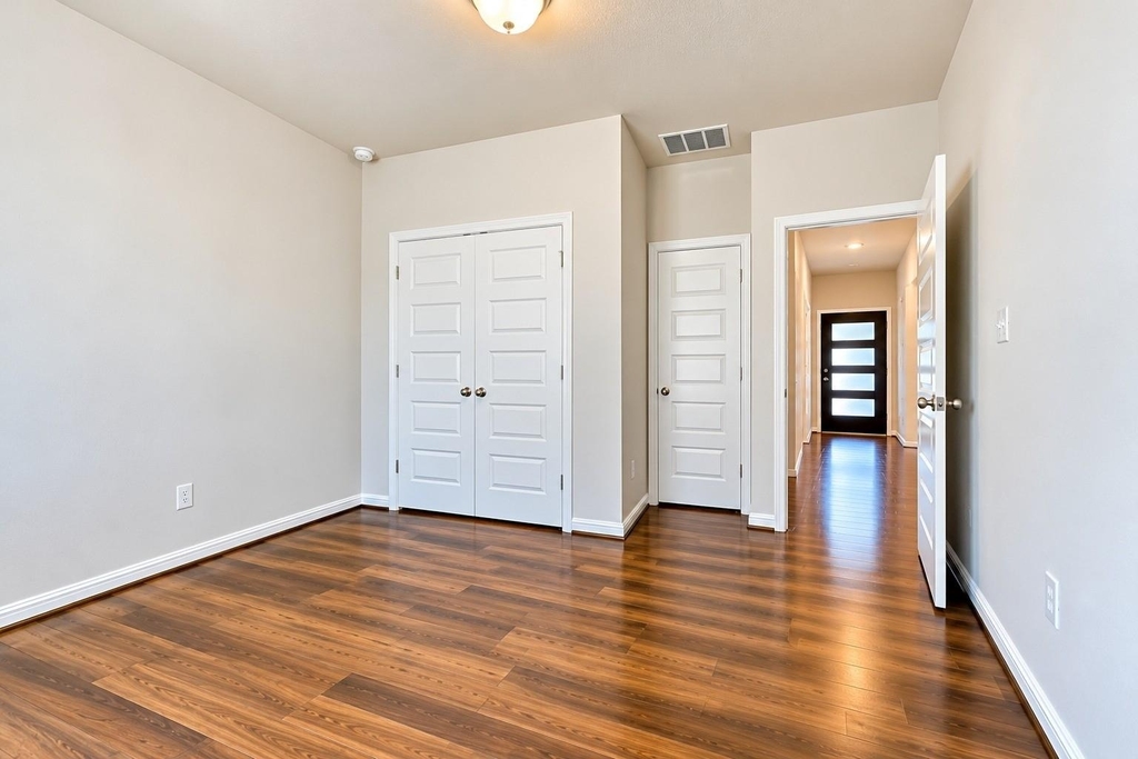7823 Laurel Elm Court - Photo 1