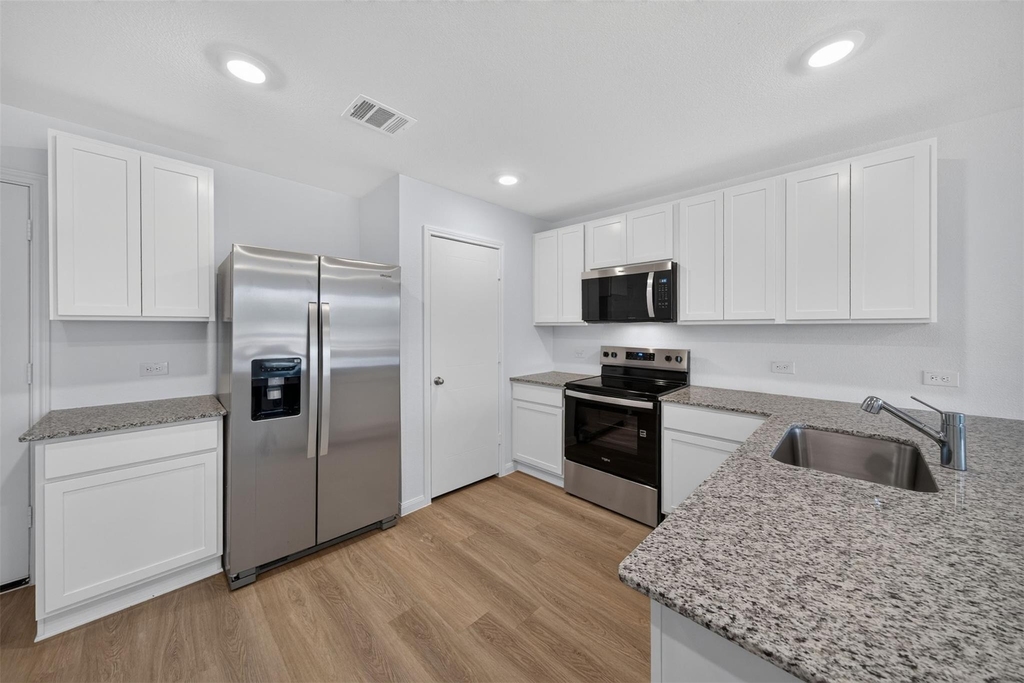 13070 Turret Bend Way - Photo 11