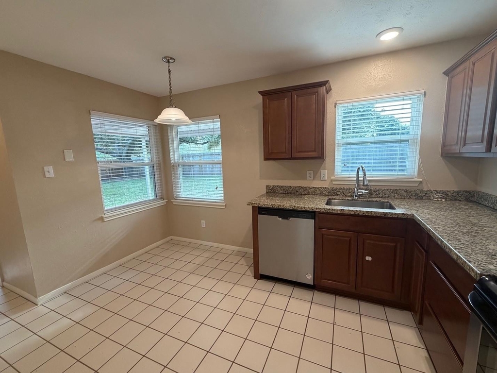 10103 Ash Fork Drive - Photo 8