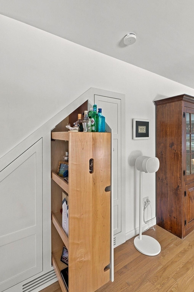 203 Straw Hill - Photo 10