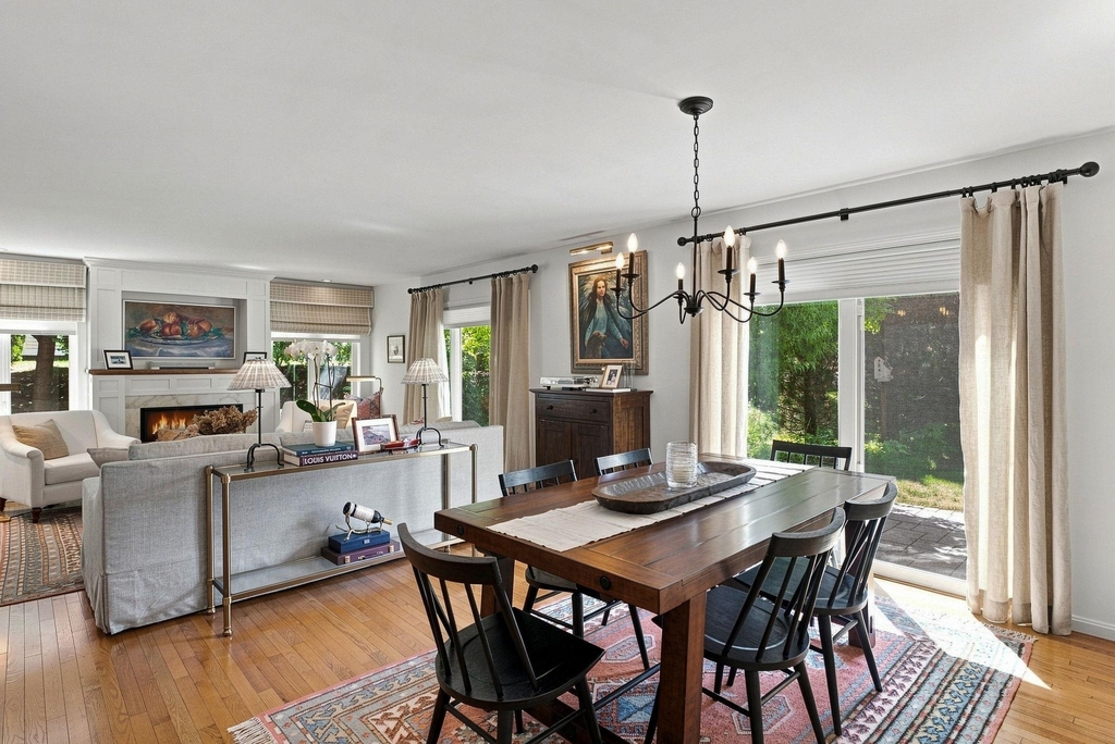 203 Straw Hill - Photo 8