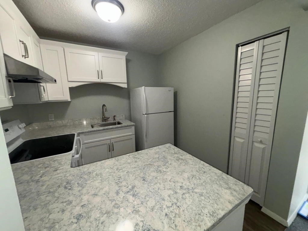107 Treetop - Photo 6