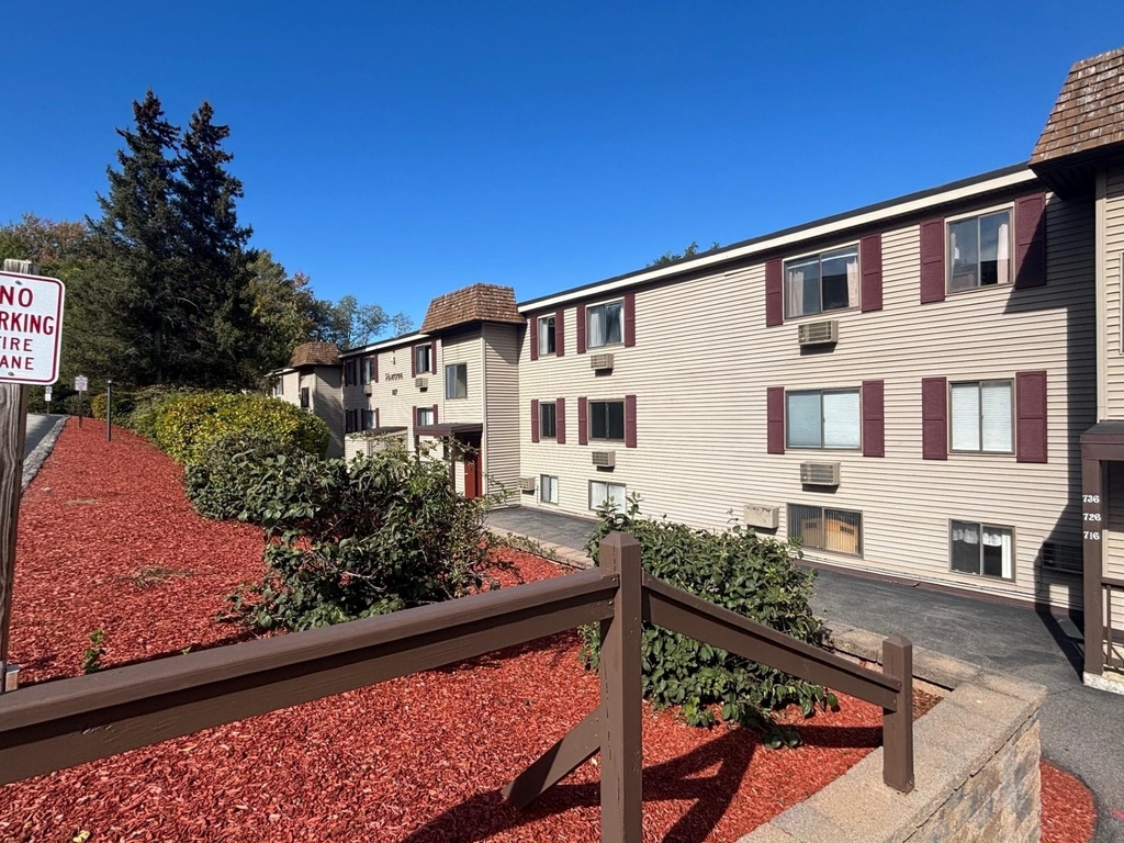 107 Treetop - Photo 1