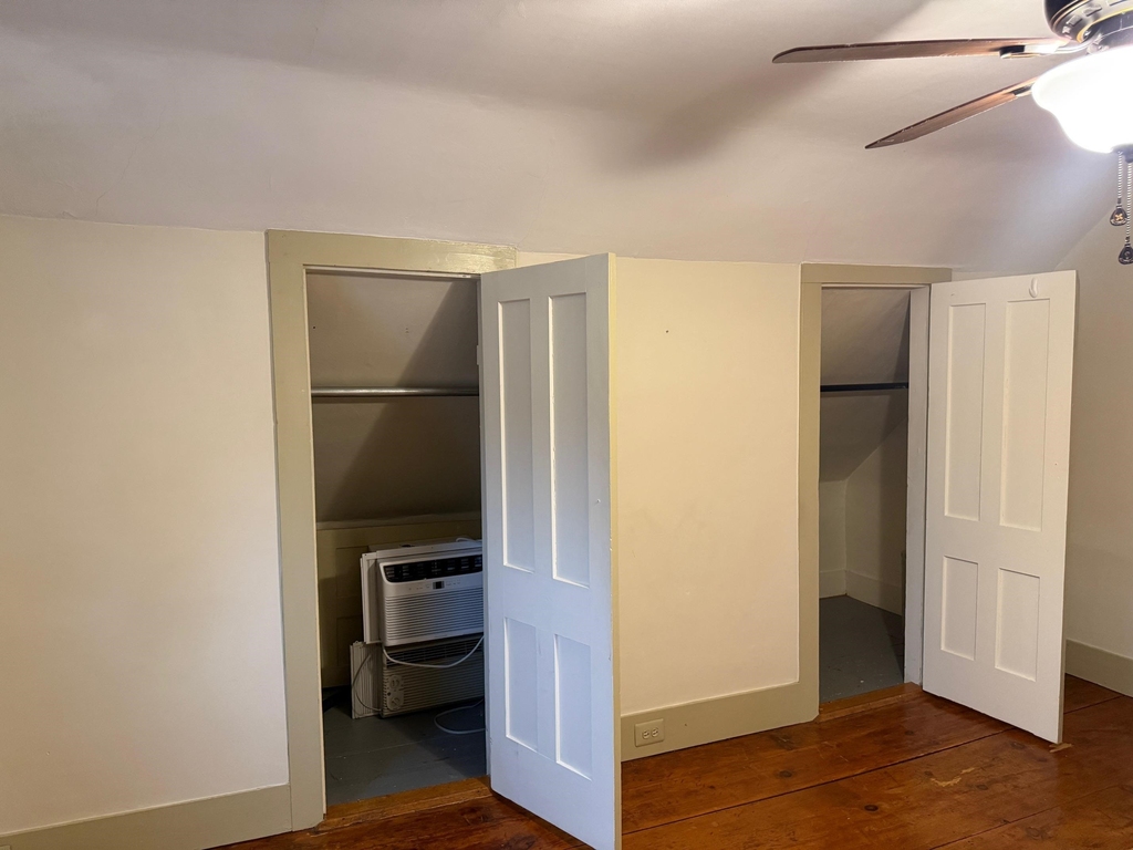 176 Western - Photo 14