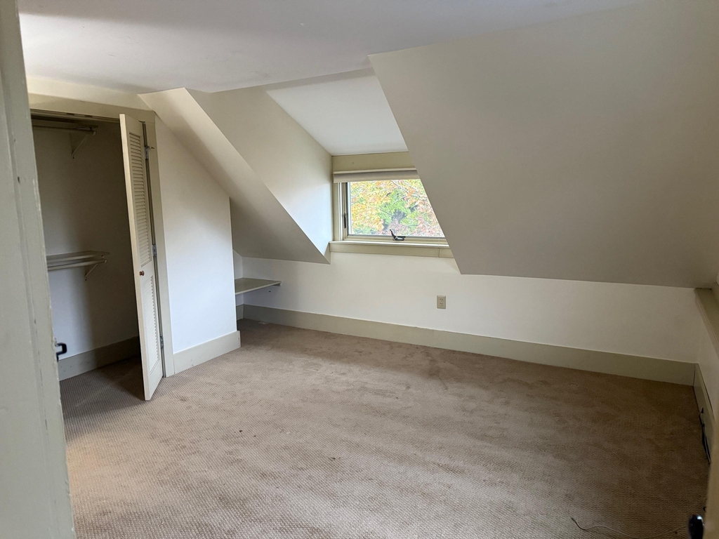 176 Western - Photo 7