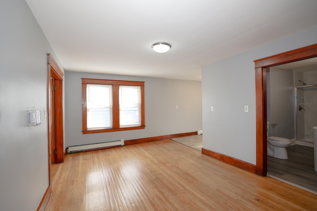 103 Walnut - Photo 3