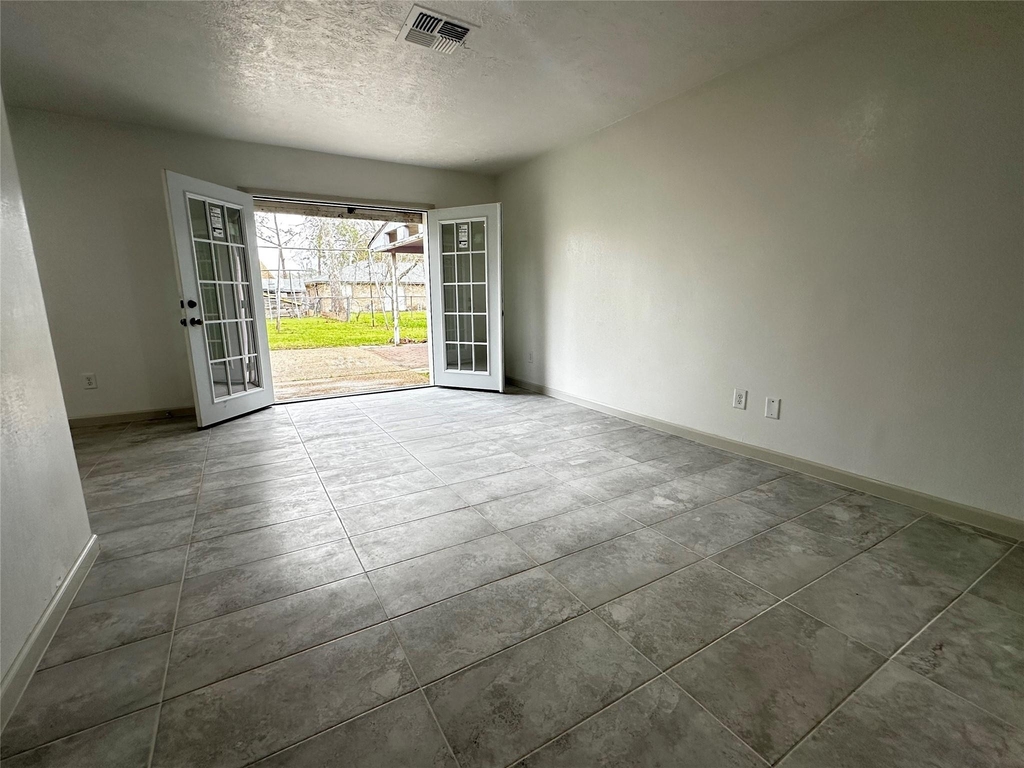 7718 Mosewood Street - Photo 5