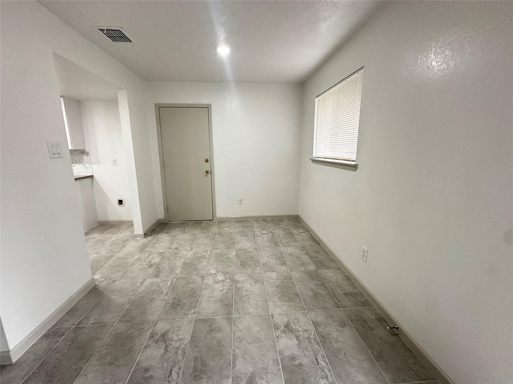 7718 Mosewood Street - Photo 3