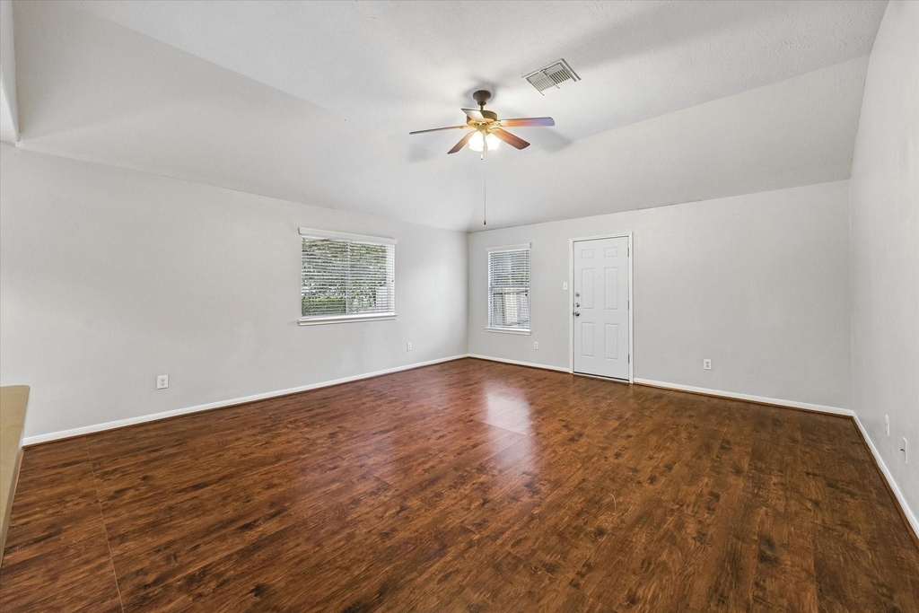 15203 Green Whisper Drive - Photo 8