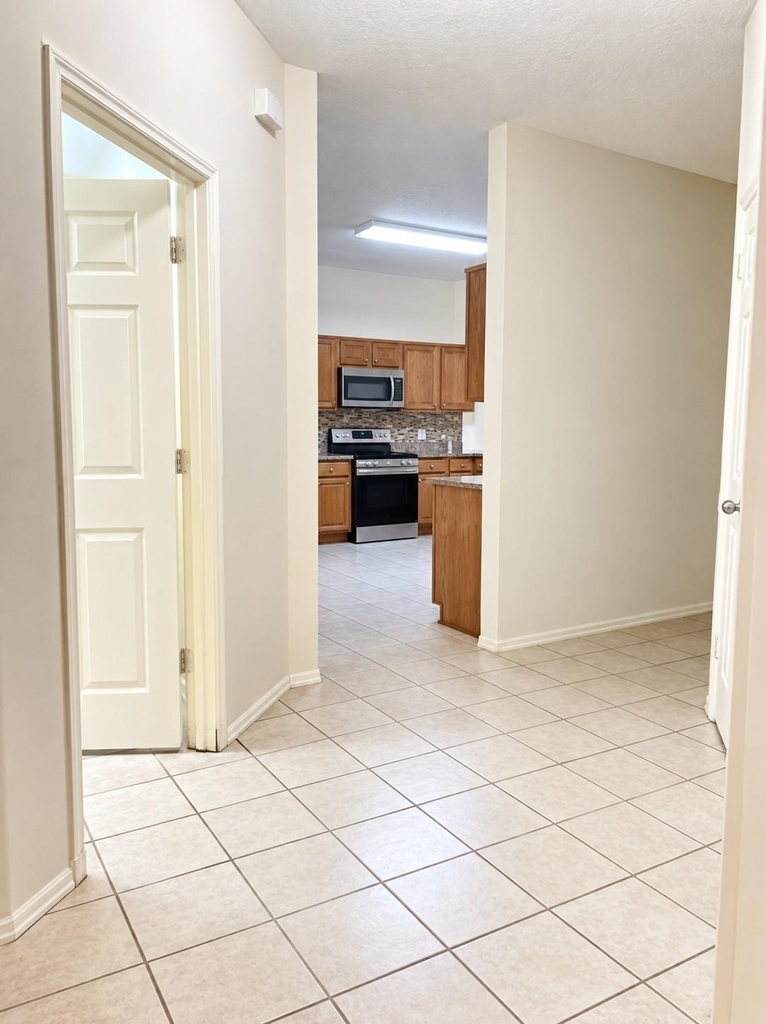 18235 Sorrell Oaks Lane - Photo 2