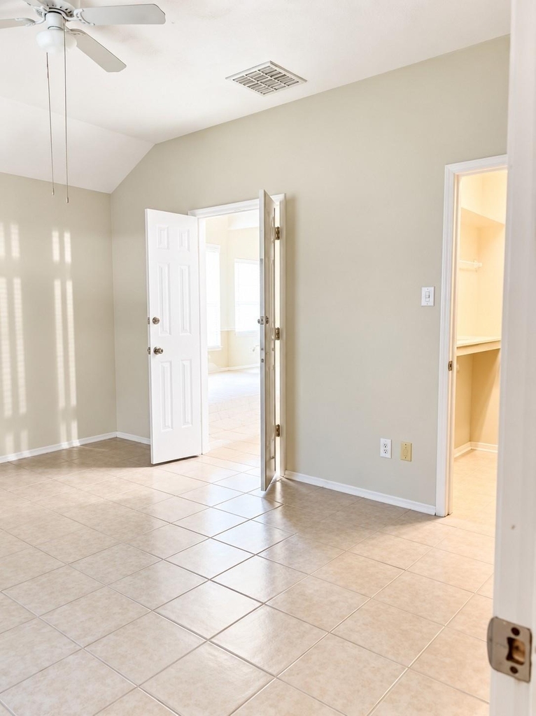 18235 Sorrell Oaks Lane - Photo 11