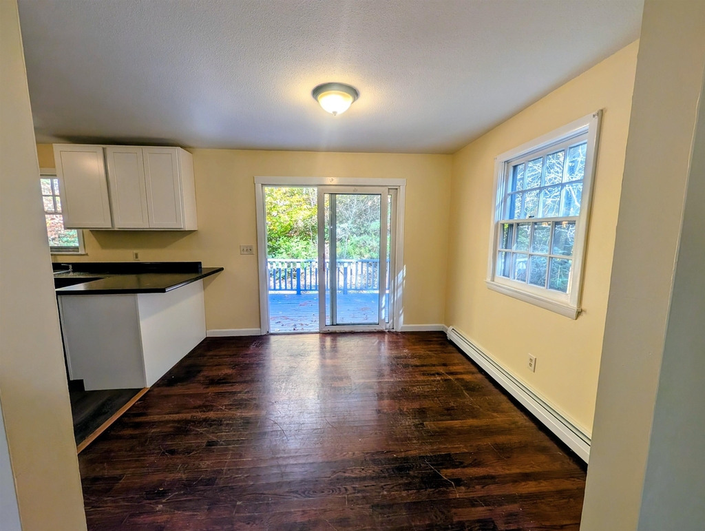 10 Petrin Heights - Photo 3