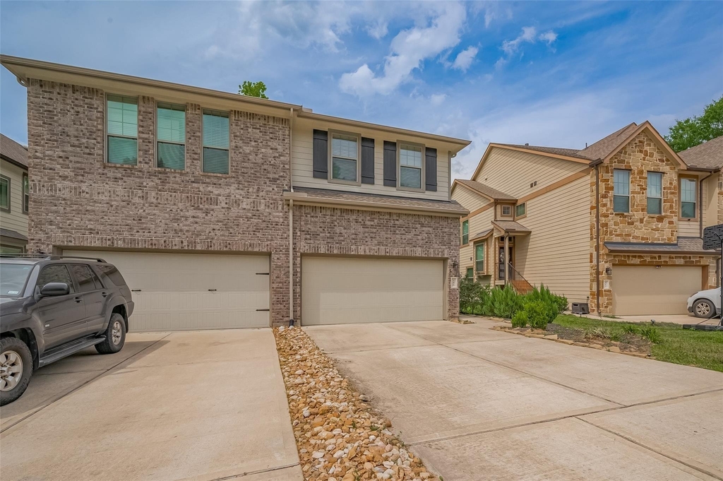 363 Biltmore Loop - Photo 1