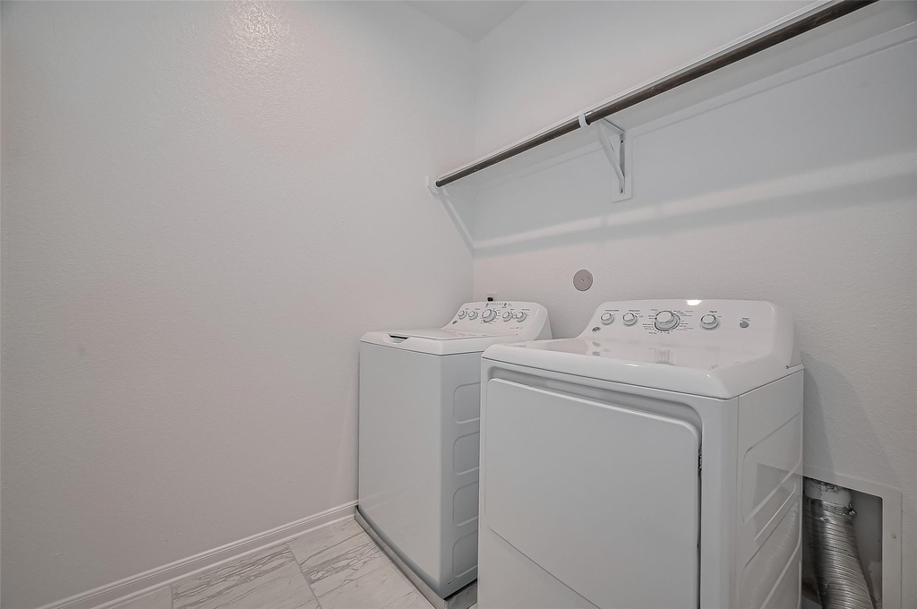 363 Biltmore Loop - Photo 30
