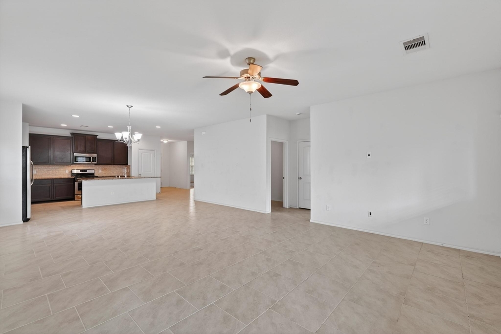 138 Meadow Grove Drive - Photo 2